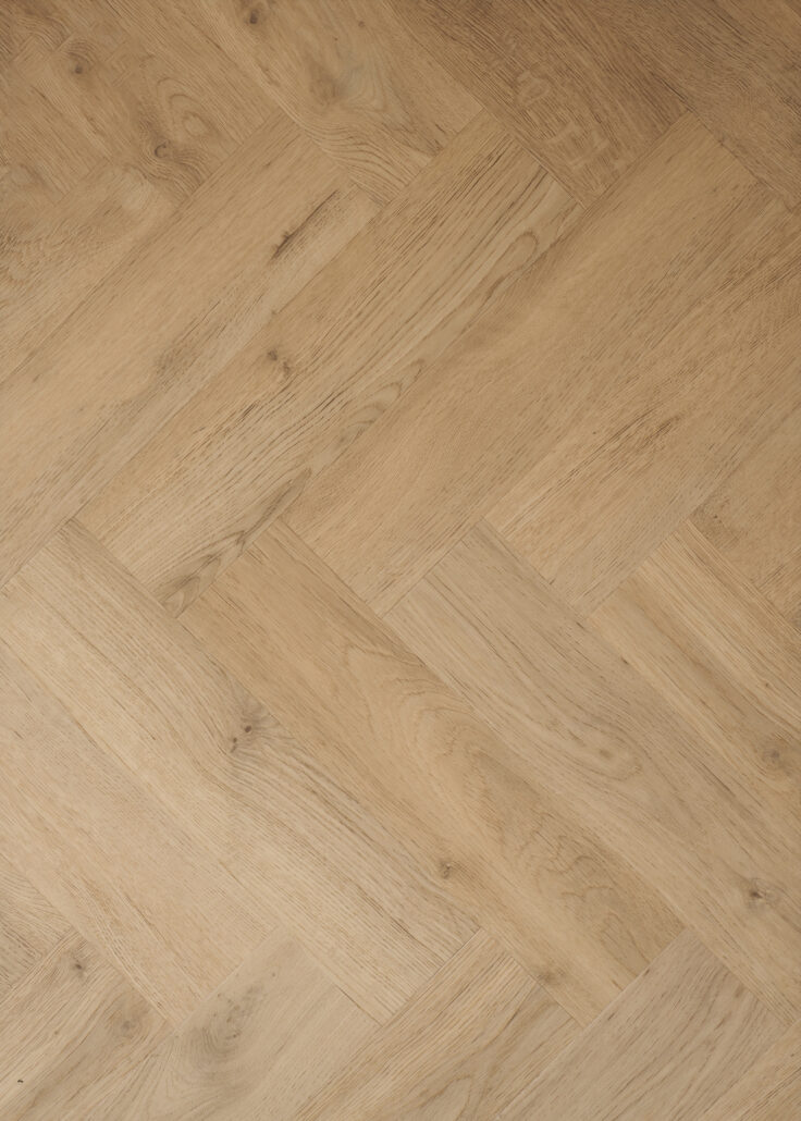 Country Oak — LVT Herringbone