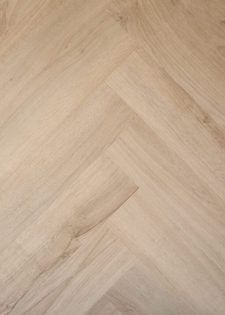 Kentucky Oak Beige — Laminate Herringbone